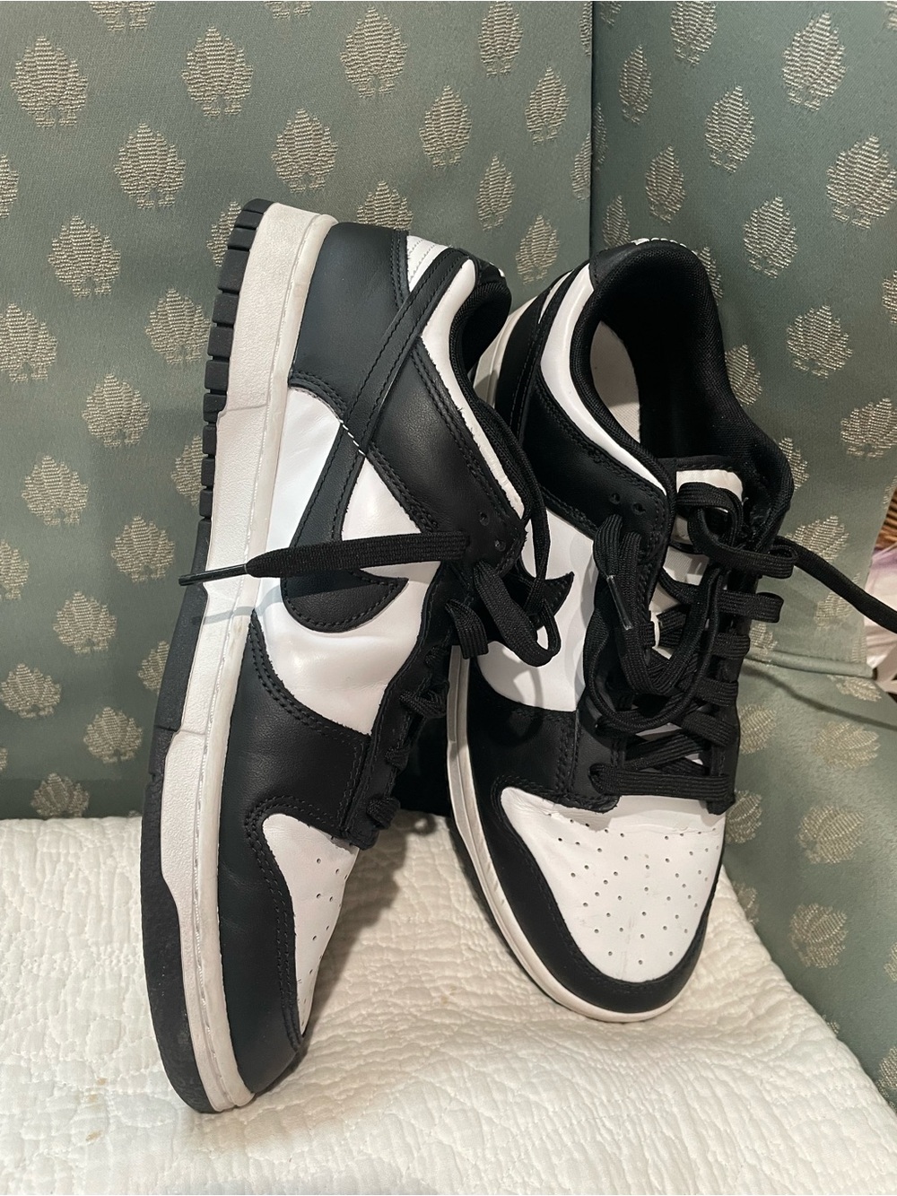 Nike Men’s Black and White Low-Top Sneakers Mens 11